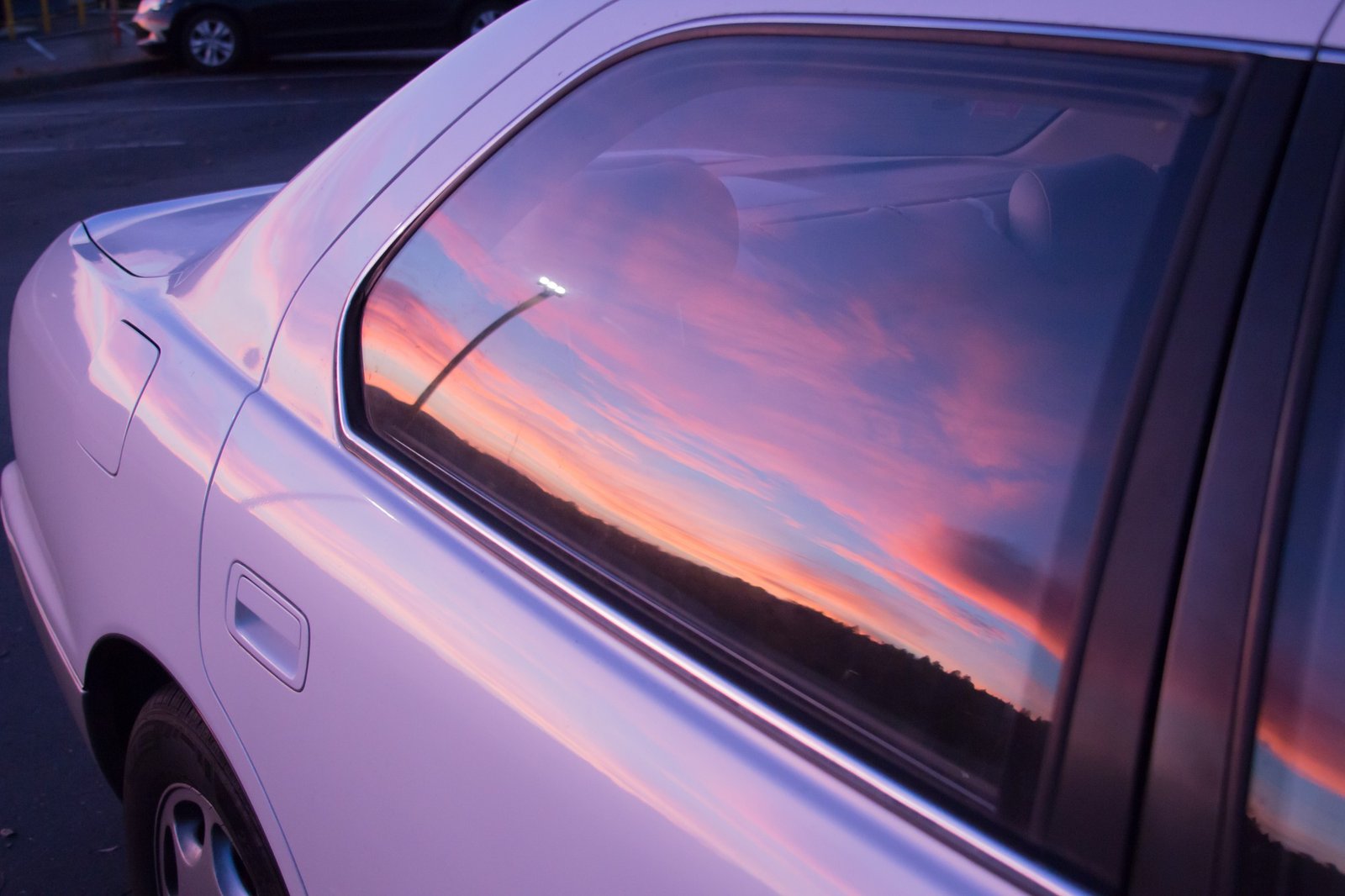 Beautiful Colors Sunset Sky Reflected Window Purple Car Beautiful Colors Sunset Sky Reflected Window Purple Car